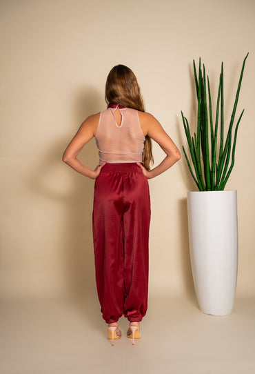 Conjunto rojo - vista lateral