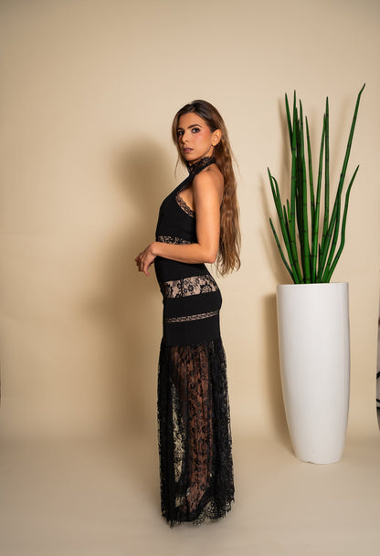 Vestido negro largo de seda con encaje - vista lateral derecha