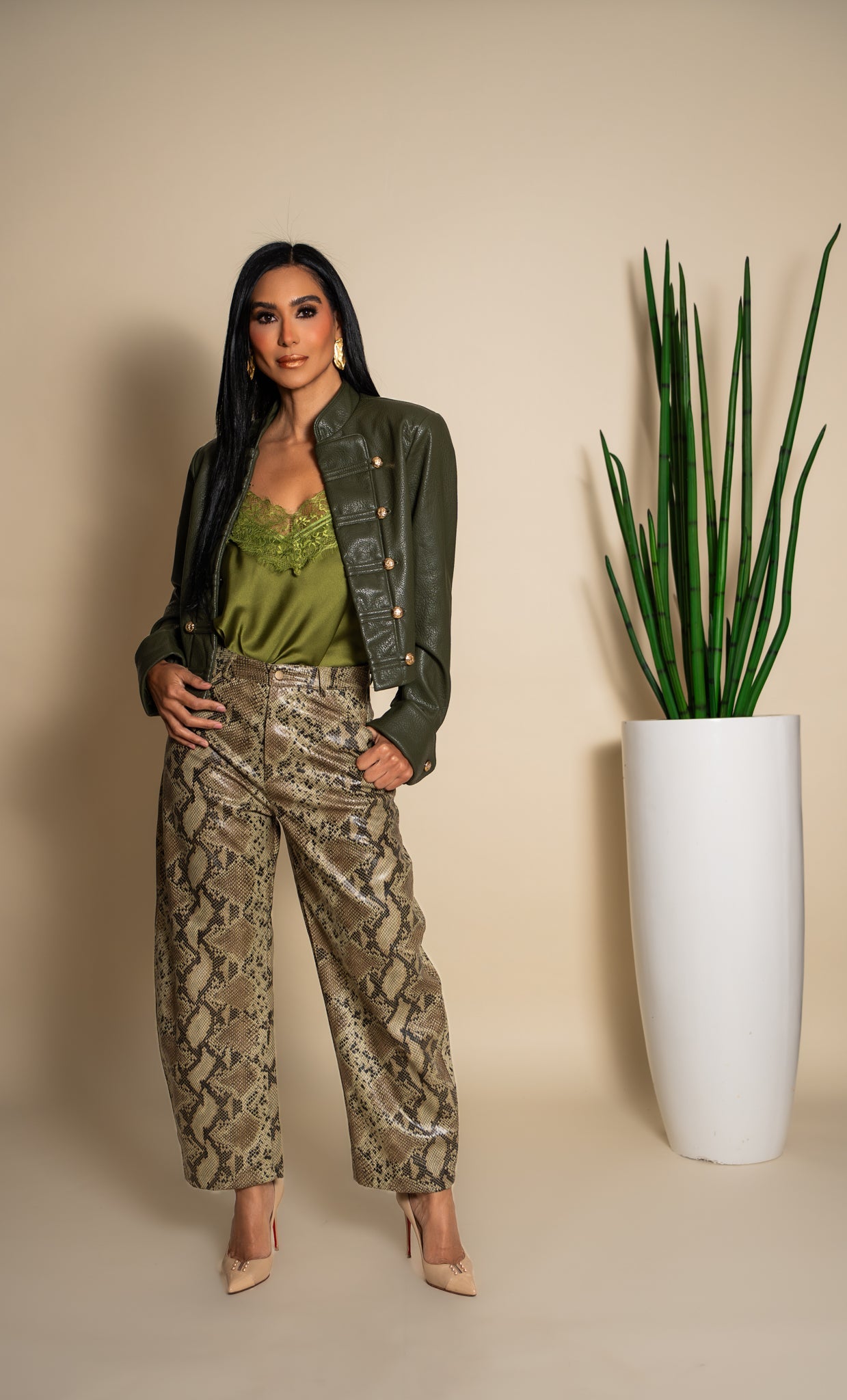 Chaqueta Militar Verde Oliva - Vista frontal