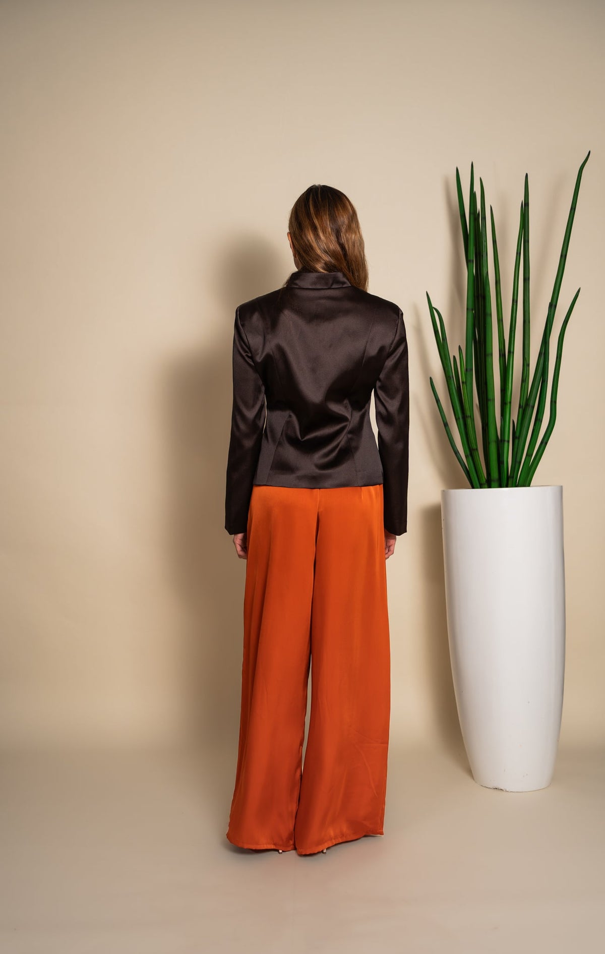 Blazer Satinado Negro - Vista trasera