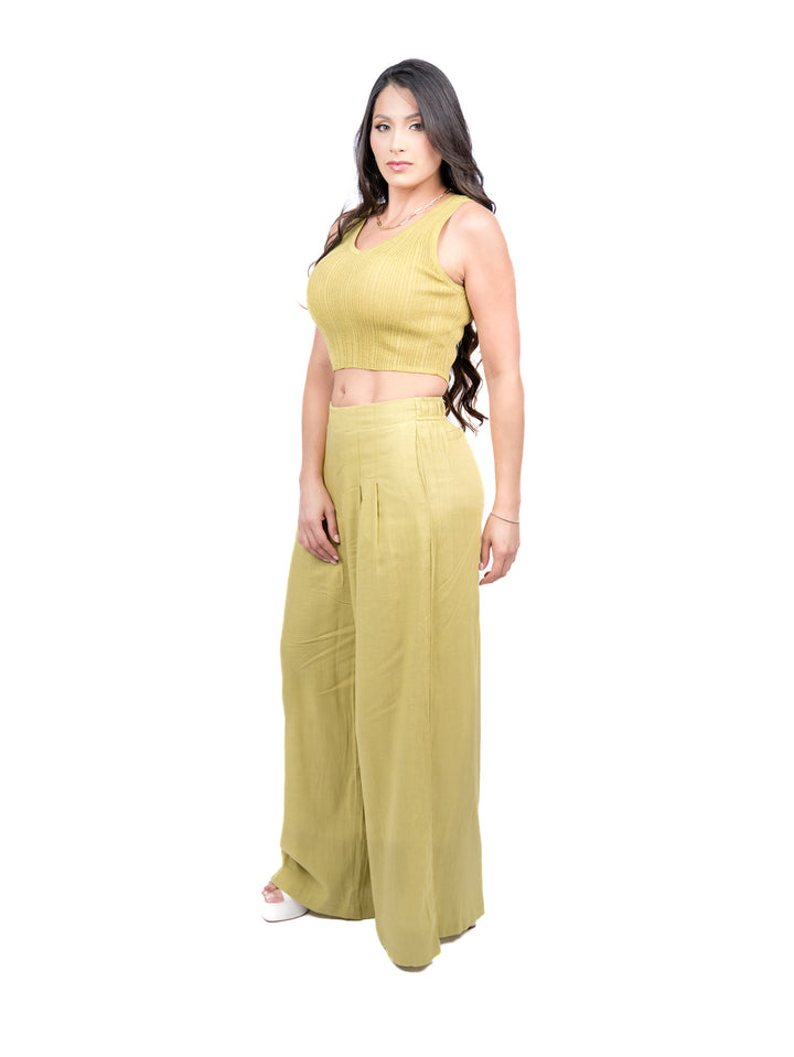 Chic Green Linen Pants & Sleeveless Shirt Set